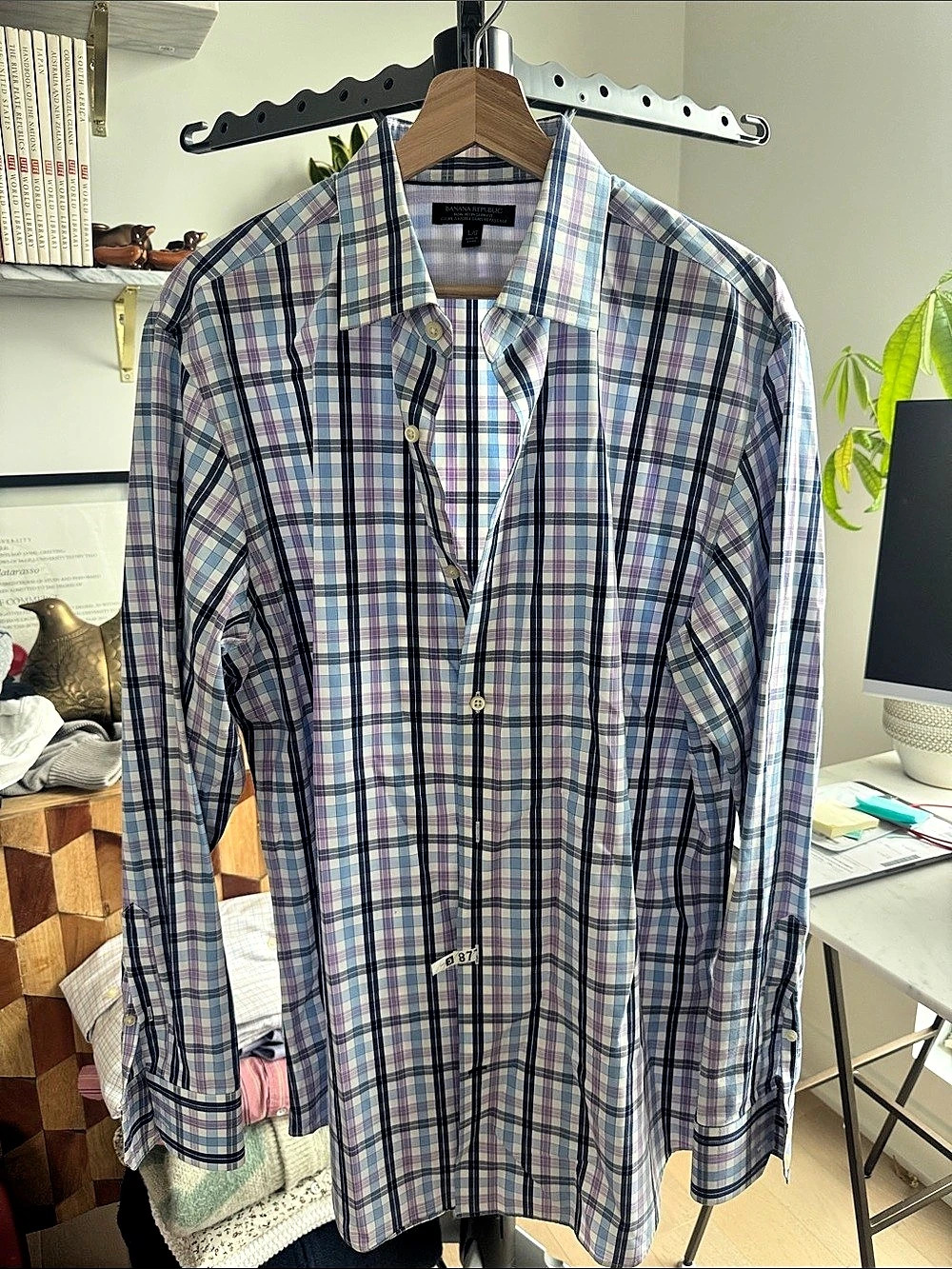 Banana Republic Non-Iron Slim Fit Plaid Dress Shirt Blue & Purple Large